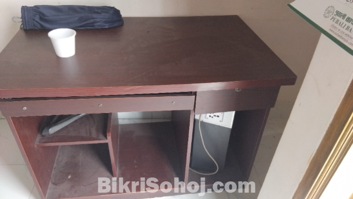 Computer table partex board ar big size